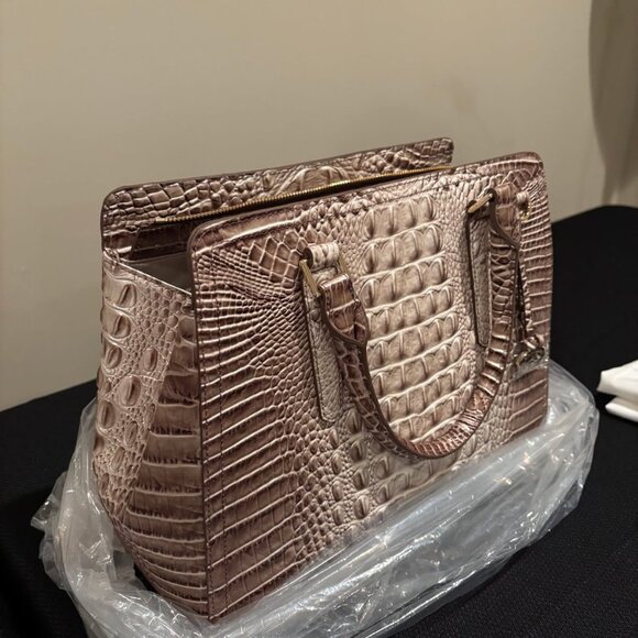 Brahmin Small Finley Alabaster Melbourne - Genuine Leather - New with Tags - Picture 1 of 6